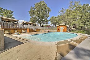 Reed Springs Condo w/ Furnished Deck & Pool Access