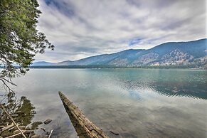 Woodsy Riverfront Retreat in Trout Creek Montana!