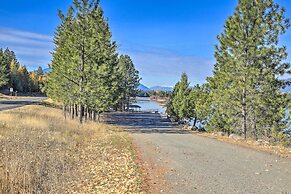 Woodsy Riverfront Retreat in Trout Creek Montana!