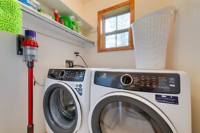 Quiet Island Park Family Home Near Yellowstone!