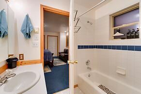 Quiet Island Park Family Home Near Yellowstone!