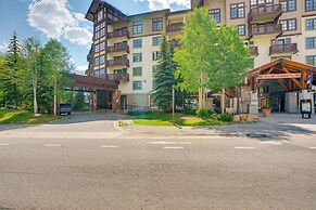 Walk to Copper Mountain: Center Village Condo!