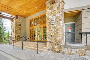 Walk to Copper Mountain: Center Village Condo!