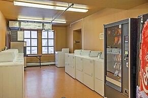 Walk to Copper Mountain: Center Village Condo!