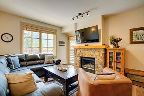 Walk to Copper Mountain: Center Village Condo!