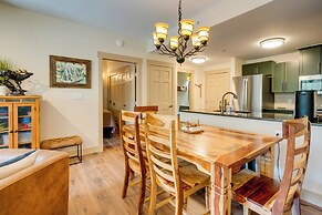 Walk to Copper Mountain: Center Village Condo!