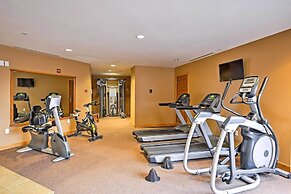 Walk to Copper Mountain: Center Village Condo!