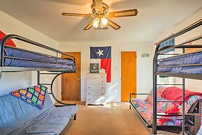 Tow Retreat on Lake Buchanan w/ Dock & Kayaks!