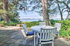 Enchanting Coos Bay Sanctuary w/ Lush Views!