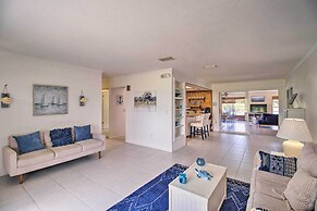 Pet-friendly Sebastian Home on Lake; Golf Nearby