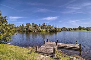 Pet-friendly Sebastian Home on Lake; Golf Nearby