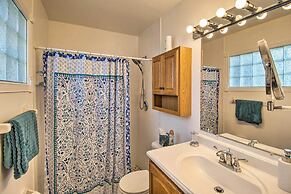 Pet-friendly Sebastian Home on Lake; Golf Nearby