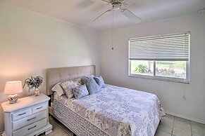 Pet-friendly Sebastian Home on Lake; Golf Nearby