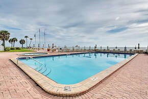 Daytona Beach Condo w/ Ocean-view Balcony!