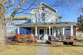 Damascus Vacation Rental - Bike, Hike & Sip!