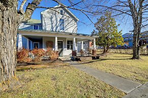 Damascus Vacation Rental - Bike, Hike & Sip!