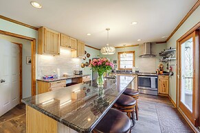 Private Blue Ridge Retreat: Hot Tub & Pool Table!