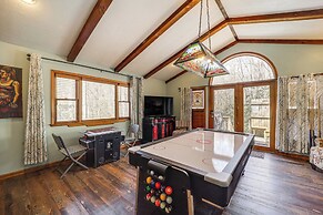 Private Blue Ridge Retreat: Hot Tub & Pool Table!