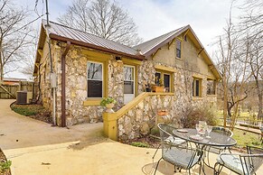 Historic 'hardy House' on Main Street w/ Fire Pit!
