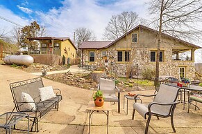 Historic 'hardy House' on Main Street w/ Fire Pit!