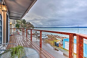 Tacoma 'dash Point Beach Cabin' w/ Balcony!