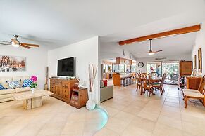 4 Mi to Beach: Coastal Cape Coral Home
