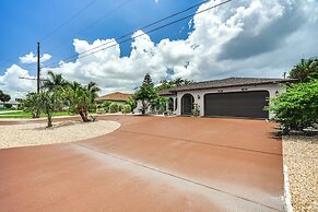 4 Mi to Beach: Coastal Cape Coral Home