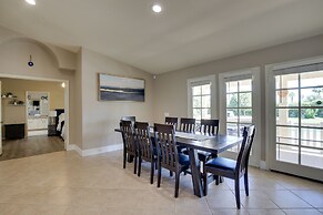 Palm Desert Oasis w/ Hot Tub < 1 Mi to Golf!