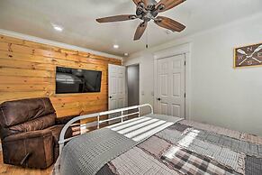 Broken Bow Retreat w/ Large Yard + Fire Pit!