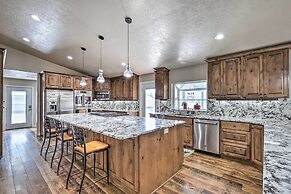 Luxe Heber City Cabin + Hot Tub & Guest House