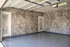 Central Houston Townhouse - 1 Mi to Downtown!