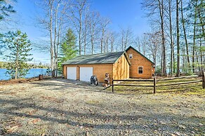 Secluded Lost Lake Cottage w/ Spacious Loft!