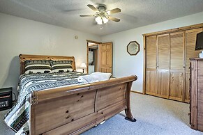 Secluded Lost Lake Cottage w/ Spacious Loft!