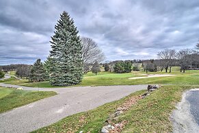Cozy Bellaire Condo w/ Balcony - 3 Mi to Skiing!
