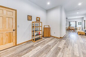 Modern Mtn Home w/ Sports Court, Near Alto Lake!