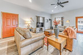 Modern Mtn Home w/ Sports Court, Near Alto Lake!