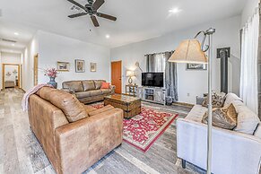 Modern Mtn Home w/ Sports Court, Near Alto Lake!