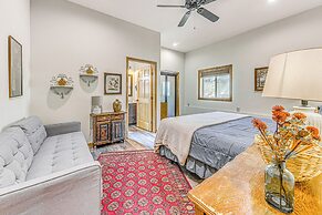 Modern Mtn Home w/ Sports Court, Near Alto Lake!