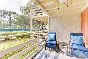 Balcony, Beach & Pool Access: Hilton Head Condo!