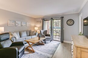 Balcony, Beach & Pool Access: Hilton Head Condo!