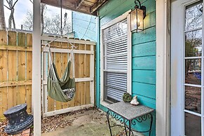 Walk to Coast: Galveston Bay Retreat w/ Grill