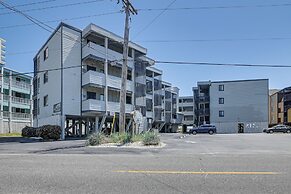 Coastal Condo on Beach w/ Community Pool Access!