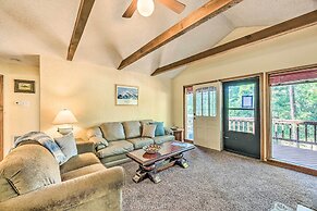 Quiet Ruidoso Getaway ~ 18 Mi to Ski Apache!