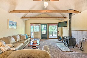 Quiet Ruidoso Getaway ~ 18 Mi to Ski Apache!