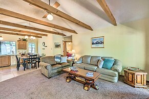 Quiet Ruidoso Getaway ~ 18 Mi to Ski Apache!