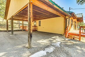 Quiet Ruidoso Getaway ~ 18 Mi to Ski Apache!