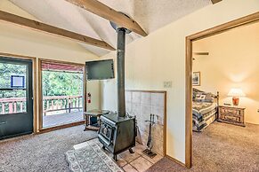 Quiet Ruidoso Getaway ~ 18 Mi to Ski Apache!