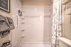 Studio ~ 3 Mi to Great Smoky Mountain Nat'l Park!