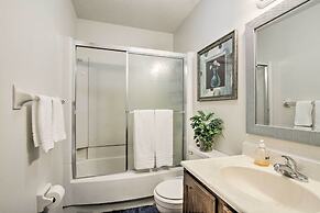 Charming Rochester Home, 4 Mi to Mayo Clinic!