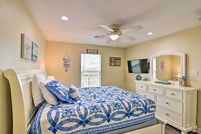 Private Beach Access: Coastal Freeport Home!